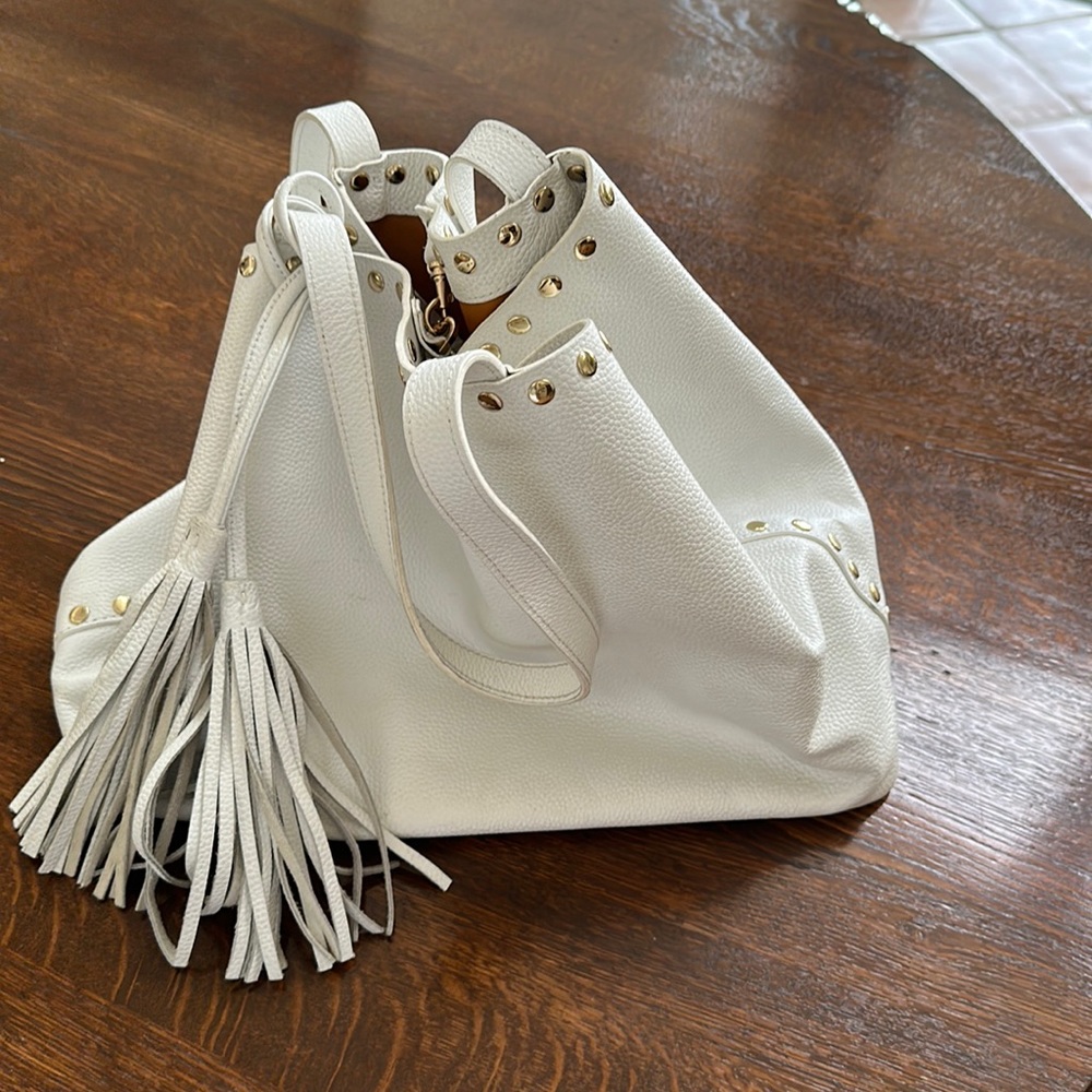 Like new Laggo leather shoulder bag with brass details